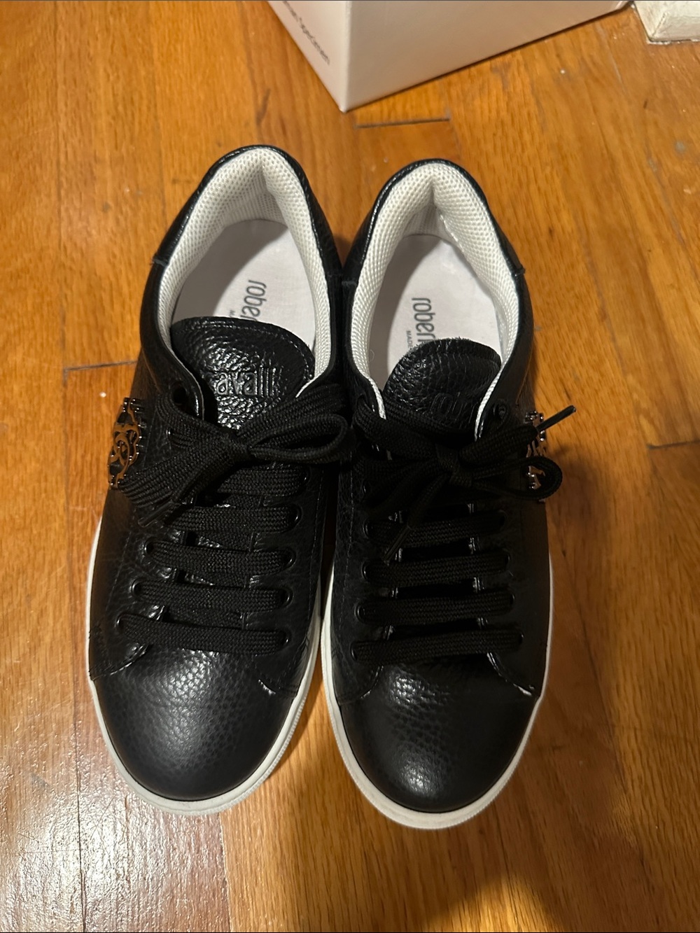 Roberto Cavalli Black Leather Low-Top Sneakers with metallic Emblem